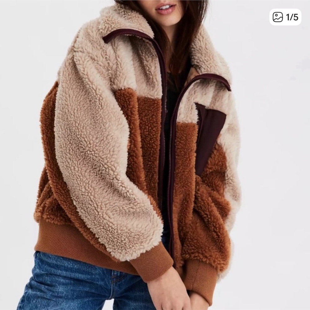 American Eagle Brown and Cream Sherpa Jacket Large Zip Up Coat Pockets Two Tone